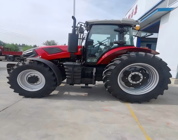 220HP TRACTOR